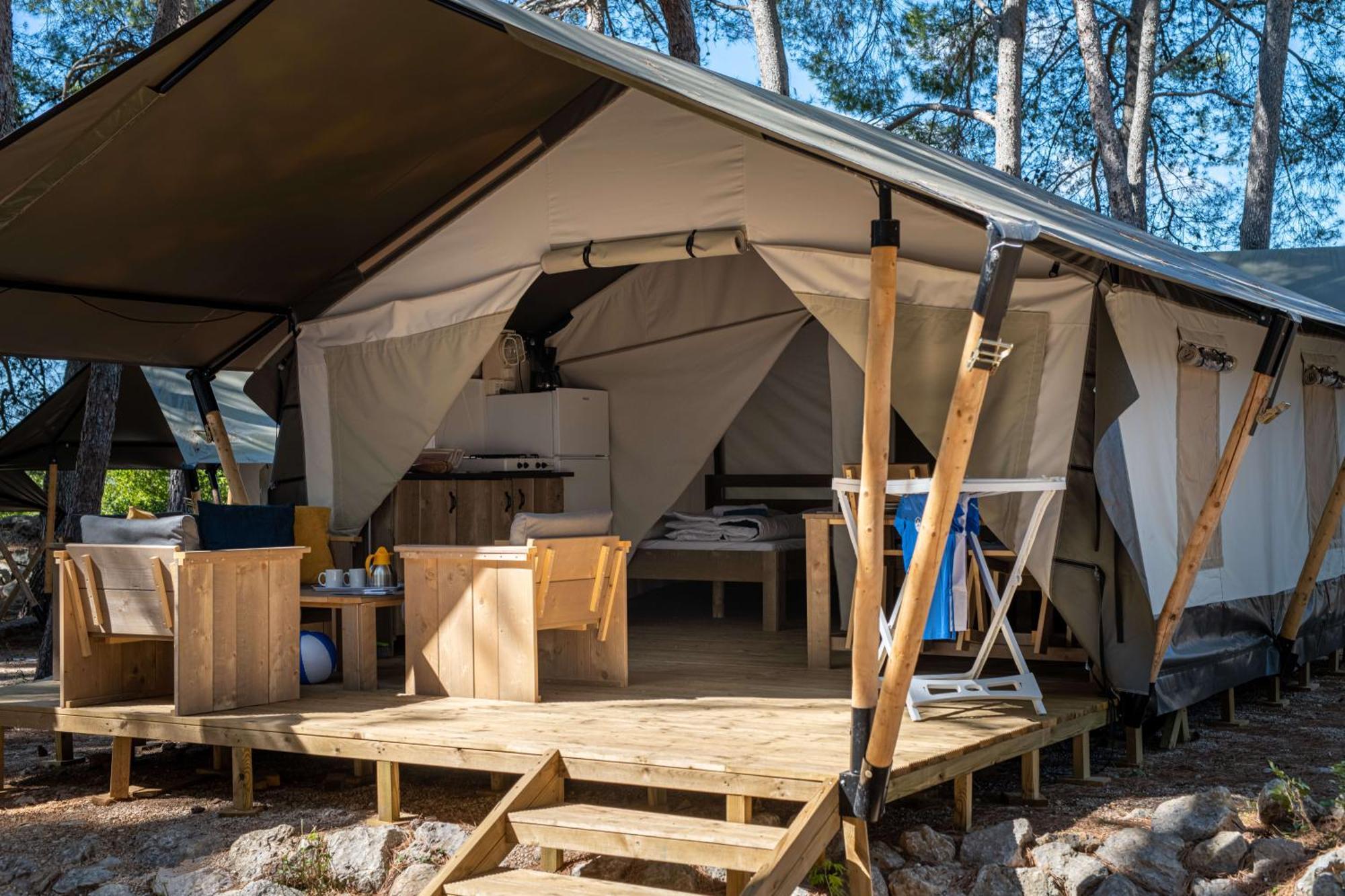 Easyatent Safari Tent Lanterna Červar-Porat Rom bilde